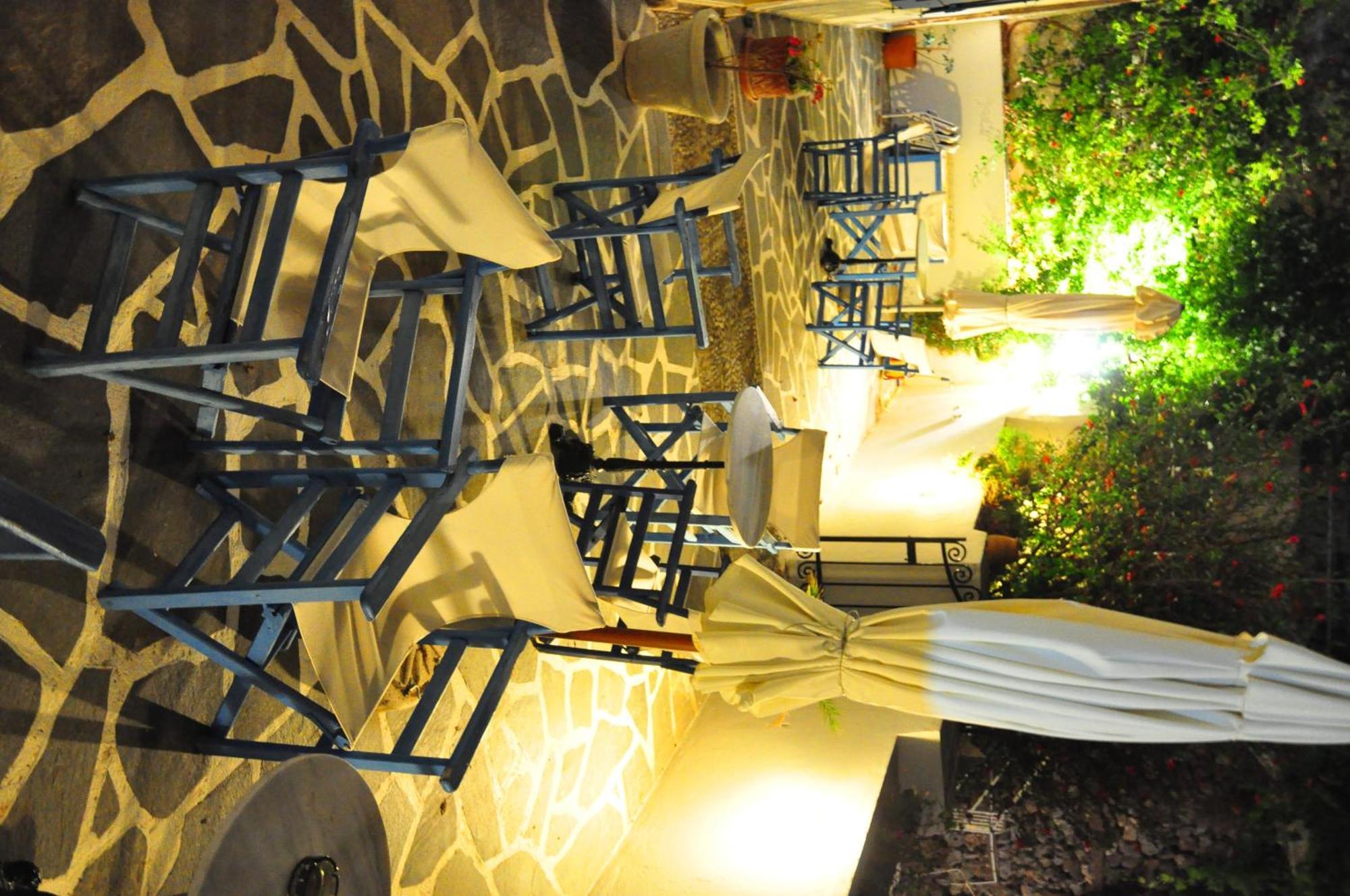 Margarita Hotel Kýthira Buitenkant foto